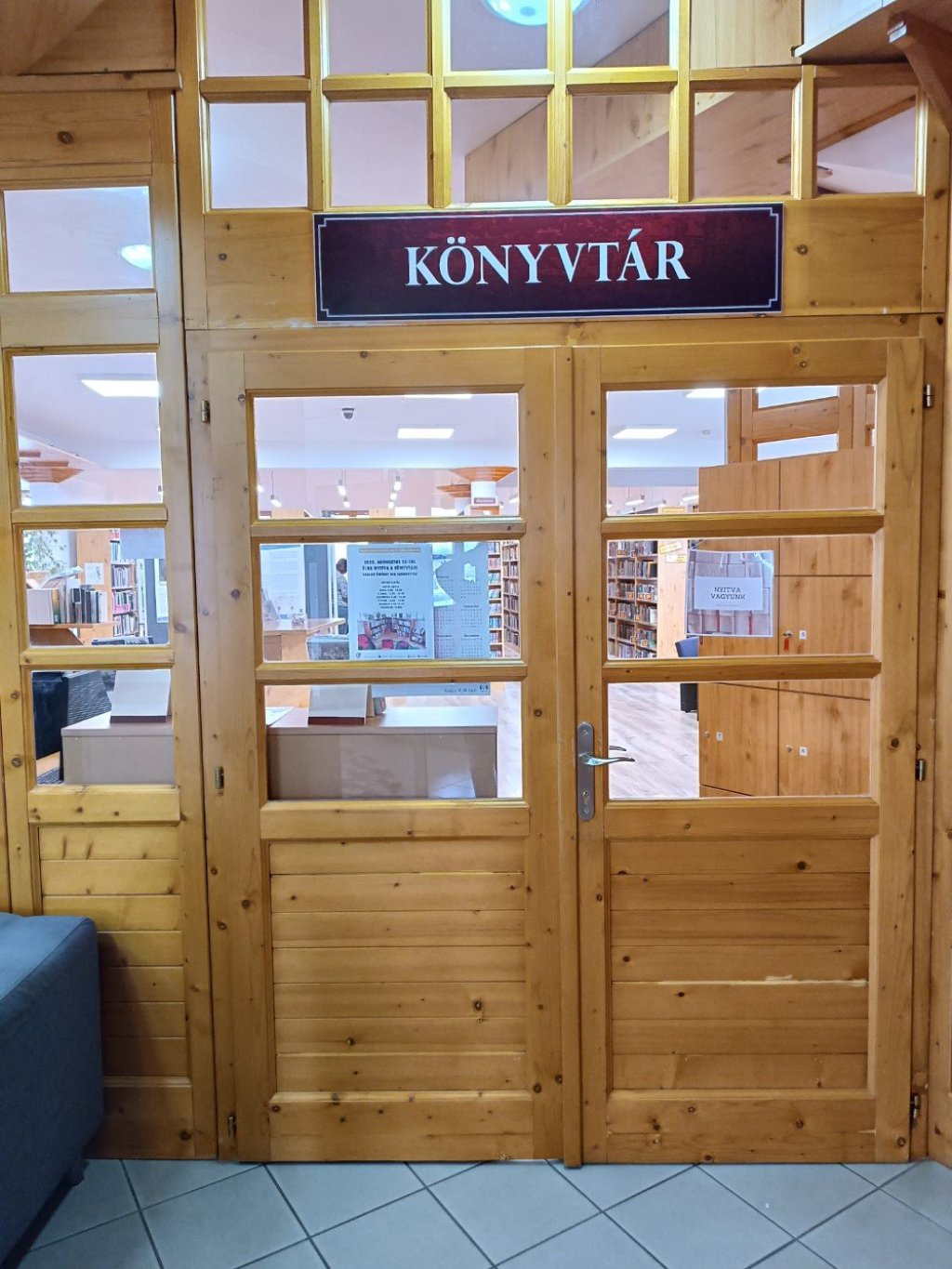 Arany János Közösségi Ház és Városi Könyvtár