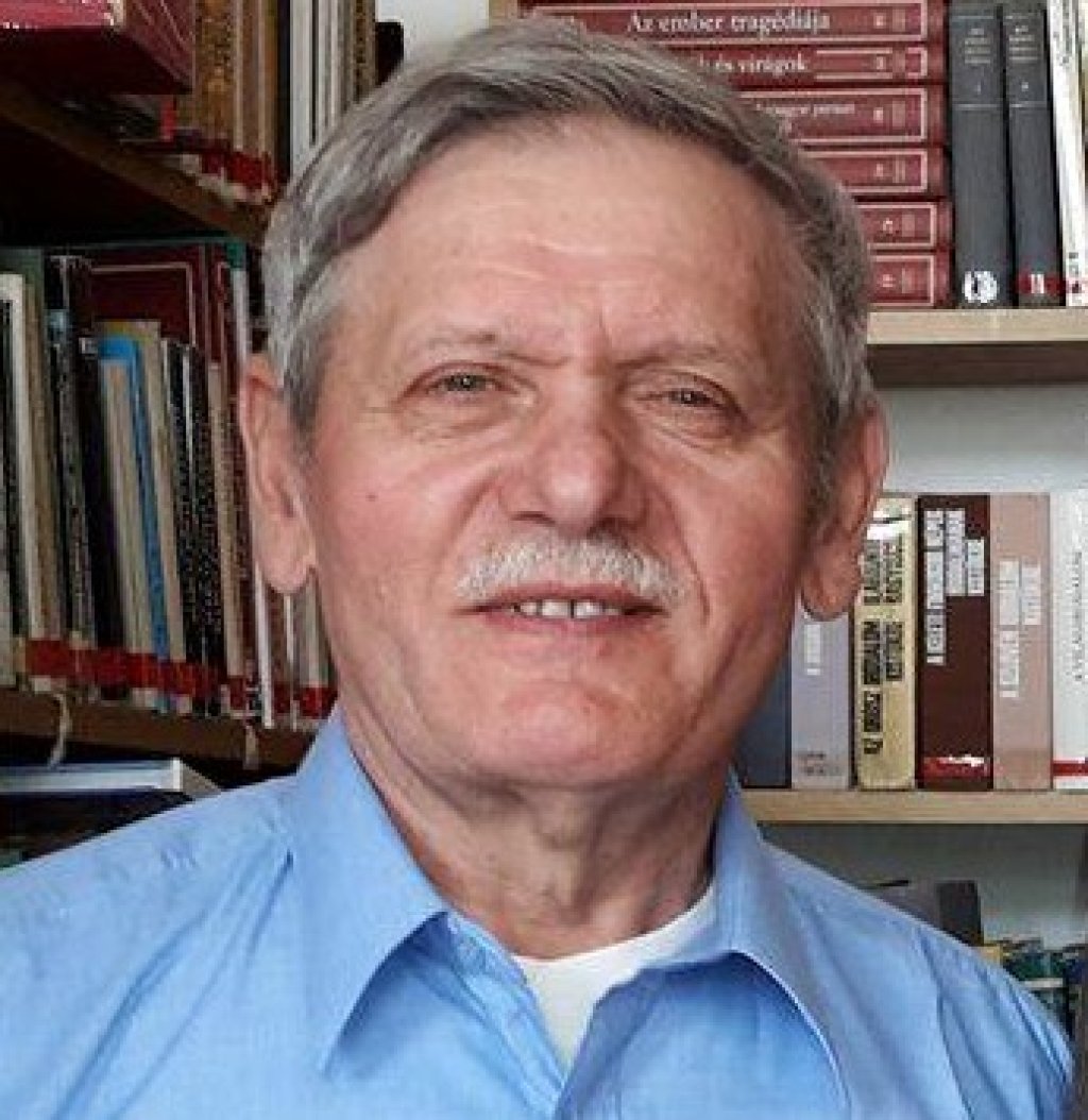 Pásztor János